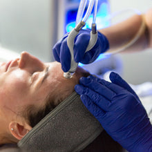 Load image into Gallery viewer, 60 minute Diamond Glow Facial